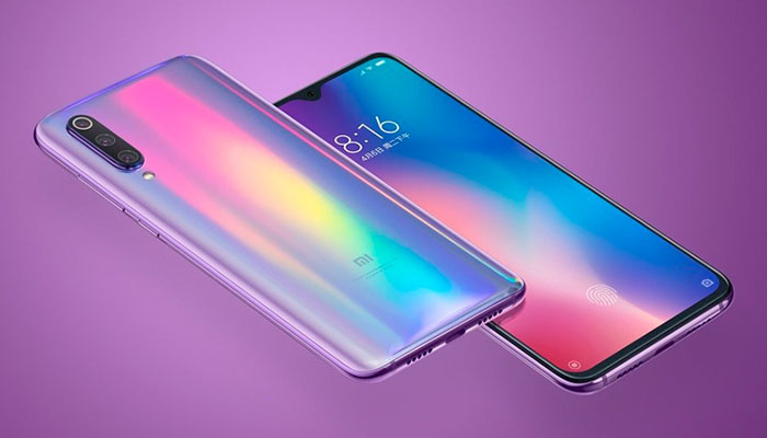 Xiaomi Mi 9 мощный смартфон с тройной камерой и беспроводной зарядкой